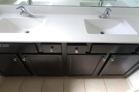 Adosado en alquiler en Homestead, Florida, 3 dormitorios, 133.87 m2 № 1991313 - foto 8