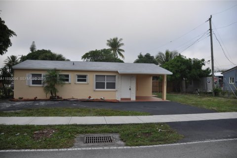 Villa ou maison à vendre à Oakland Park, Floride: 3 chambres, 84.17 m2 № 1990425 - photo 1