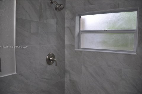 Villa ou maison à vendre à Oakland Park, Floride: 3 chambres, 84.17 m2 № 1990425 - photo 16