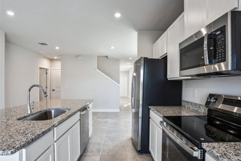 Touwnhouse à vendre à Lady Lake, Floride: 3 chambres, 151.62 m2 № 2092648 - photo 23