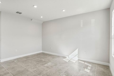 Touwnhouse à vendre à Lady Lake, Floride: 3 chambres, 151.62 m2 № 2092648 - photo 8