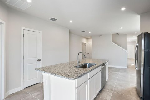 Touwnhouse à vendre à Lady Lake, Floride: 3 chambres, 151.62 m2 № 2092648 - photo 24