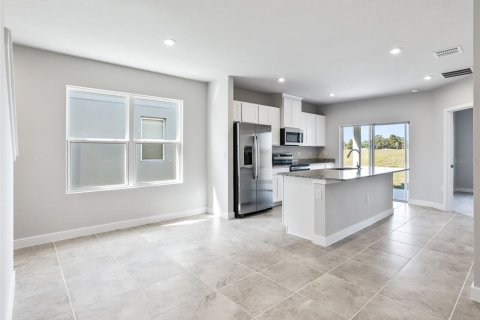 Touwnhouse à vendre à Lady Lake, Floride: 3 chambres, 151.62 m2 № 2092648 - photo 16
