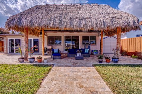 Villa ou maison à louer à Dania Beach, Floride: 3 chambres, 139.82 m2 № 2026790 - photo 24