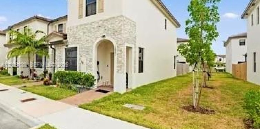 Touwnhouse à Homestead, Floride 3 chambres, 143.53 m2 № 2170974