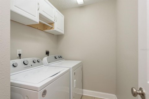 Casa en venta en New Port Richey, Florida, 2 dormitorios, 94.95 m2 № 1910909 - foto 21