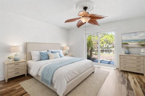 Condo in Crystal River, Florida, 2 bedrooms  № 2104592 - photo 4