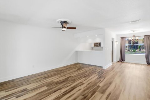 Condo in Crystal River, Florida, 2 bedrooms  № 2104592 - photo 23