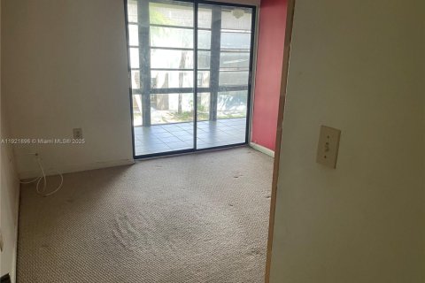 Condominio en venta en Miami, Florida, 2 dormitorios, 80.82 m2 № 1975839 - foto 14