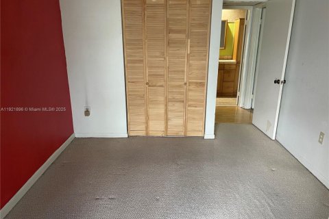 Condominio en venta en Miami, Florida, 2 dormitorios, 80.82 m2 № 1975839 - foto 13