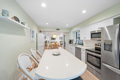 Condo in Jupiter, Florida, 3 bedrooms № 2261801 - photo 10