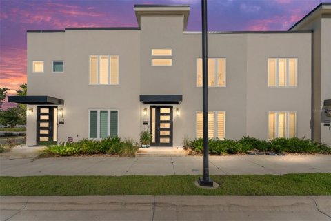 Touwnhouse à vendre à Gainesville, Floride: 3 chambres, 152.36 m2 № 1902230 - photo 1