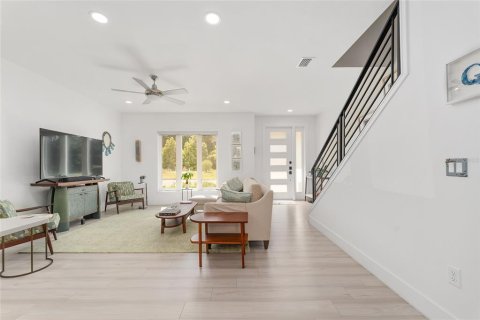 Touwnhouse à vendre à Gainesville, Floride: 3 chambres, 152.36 m2 № 1902230 - photo 17