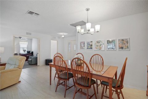 Villa ou maison à vendre à Ocala, Floride: 2 chambres, 154.59 m2 № 1602596 - photo 9