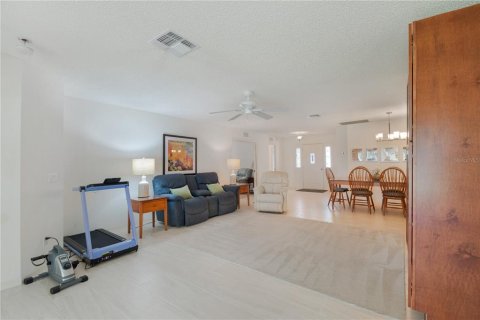 Villa ou maison à vendre à Ocala, Floride: 2 chambres, 154.59 m2 № 1602596 - photo 13