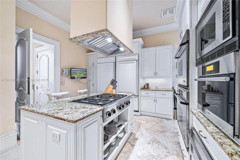 Casa en venta en Jupiter, Florida, 9 dormitorios, 2259.38 m2 № 2012456 - foto 23