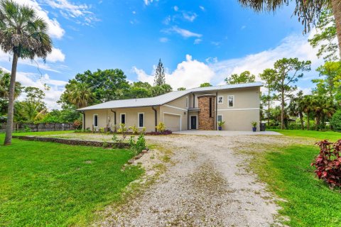 House in Jupiter, Florida 5 bedrooms, 230.68 sq.m. № 2185330 - photo 2