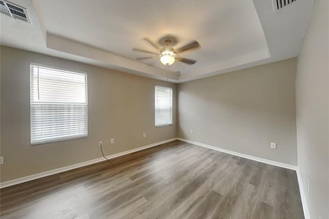 Villa ou maison à louer à Seffner, Floride: 4 chambres, 162.95 m2 № 2418628 - photo 7