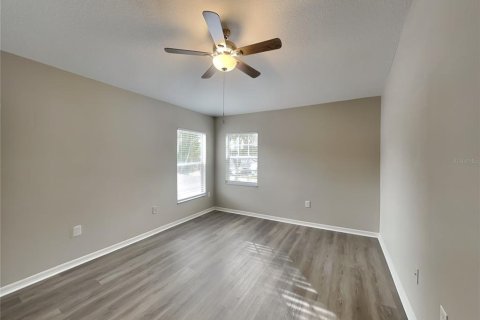 Villa ou maison à louer à Seffner, Floride: 4 chambres, 162.95 m2 № 2418628 - photo 12