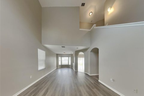 Villa ou maison à louer à Seffner, Floride: 4 chambres, 162.95 m2 № 2418628 - photo 2