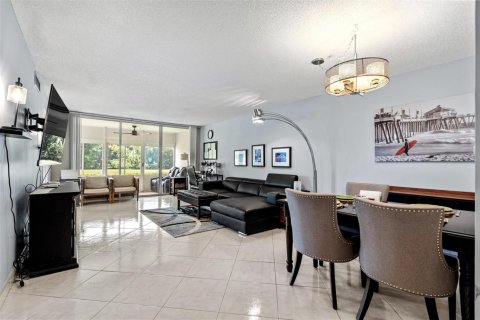 Condo à Pompano Beach, Floride, 2 chambres № 2369997
