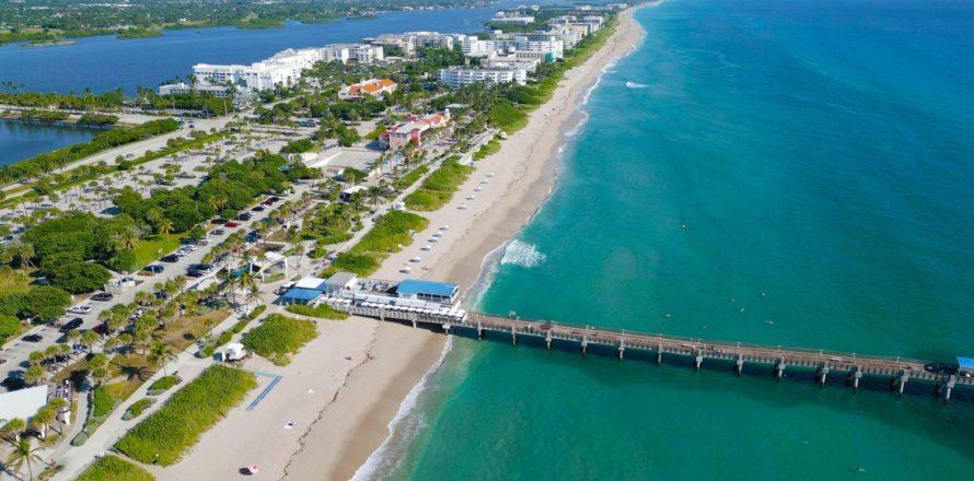 Condominio en Lake Worth, Florida, 2 dormitorios  № 996459