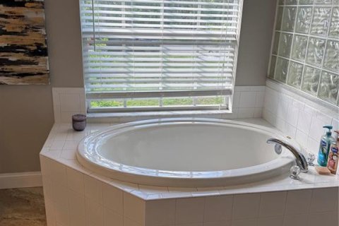Casa en venta en North Port, Florida, 3 dormitorios, 188.96 m2 № 1851520 - foto 10