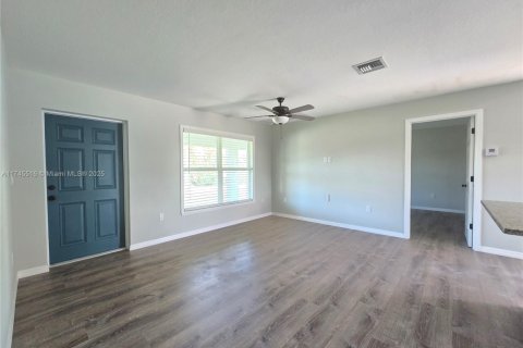 Casa en venta en Okeechobee, Florida, 3 dormitorios, 123.84 m2 № 1716138 - foto 4