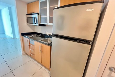 Copropriété à vendre à Miami, Floride: 47.19 m2 № 1652758 - photo 8