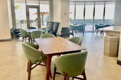 Copropriété à vendre à Miami, Floride: 47.19 m2 № 1652758 - photo 16