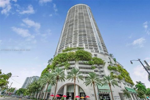Copropriété à vendre à Miami, Floride: 47.19 m2 № 1652758 - photo 1