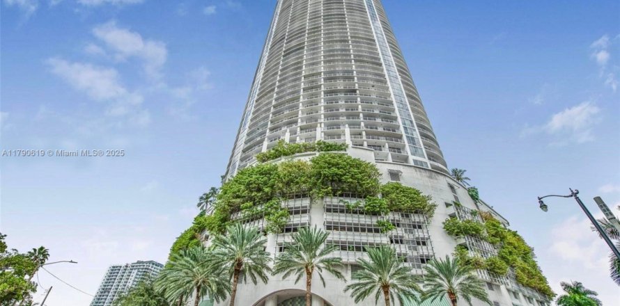 Studio à Condo à Miami, Floride  № 1652758