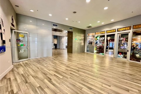 Copropriété à vendre à Miami, Floride: 47.19 m2 № 1652758 - photo 24
