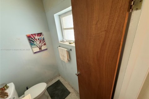 Casa en venta en Miami, Florida, 1 dormitorio, 85.84 m2 № 1709953 - foto 8