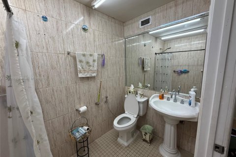 Casa en venta en Miami, Florida, 1 dormitorio, 85.84 m2 № 1709953 - foto 16