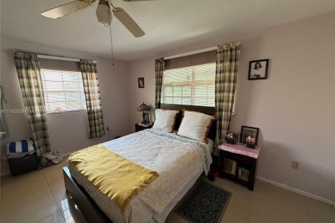 Casa en venta en Miami, Florida, 1 dormitorio, 85.84 m2 № 1709953 - foto 19