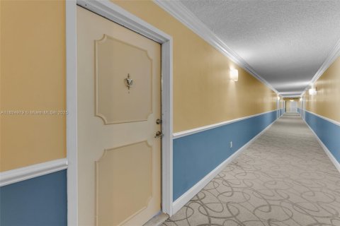 Condo in Lauderdale-by-the-Sea, Florida, 2 bedrooms  № 1794728 - photo 7