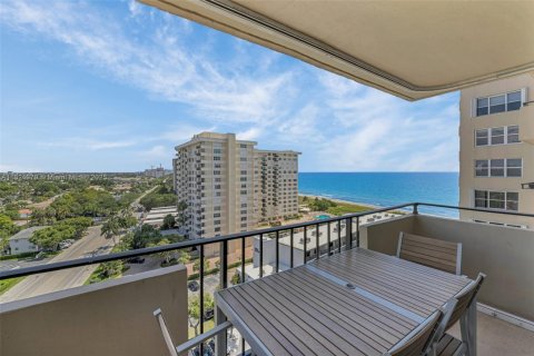 Condo in Lauderdale-by-the-Sea, Florida, 2 bedrooms  № 1794728 - photo 13