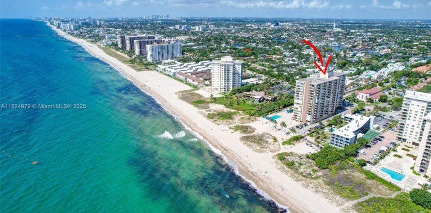 Condo in Lauderdale-by-the-Sea, Florida, 2 bedrooms № 1794728