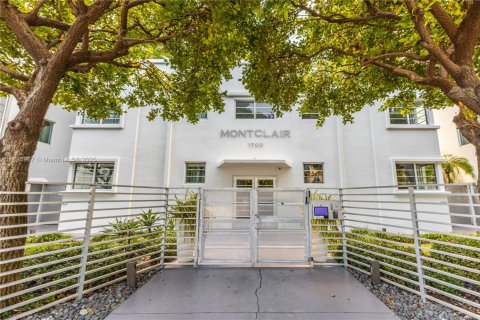 Copropriété à vendre à Miami Beach, Floride: 2 chambres, 94.2 m2 № 1944262 - photo 12