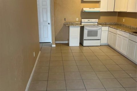 Apartment in Tampa, Florida 3 bedrooms, 83.61 sq.m. № 2393728 - photo 4