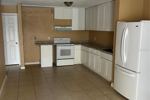 Apartment in Tampa, Florida 3 bedrooms, 83.61 sq.m. № 2393728 - photo 2