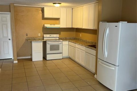 Apartment in Tampa, Florida 3 bedrooms, 83.61 sq.m. № 2393728 - photo 3