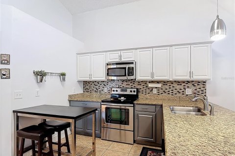 House in Kissimmee, Florida 4 bedrooms, 180.23 sq.m. № 1805854 - photo 15