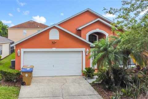 House in Kissimmee, Florida 4 bedrooms, 180.23 sq.m. № 1805854 - photo 1