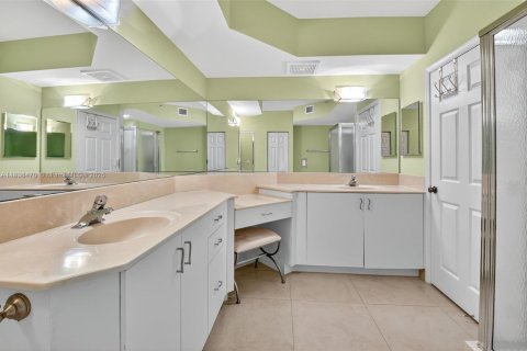 Copropriété à vendre à Boynton Beach, Floride: 3 chambres, 185.8 m2 № 1977884 - photo 13
