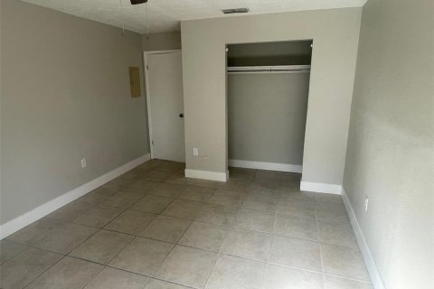 Apartment in New Port Richey, Florida 2 bedrooms, 83.61 sq.m. № 1615756 - photo 11