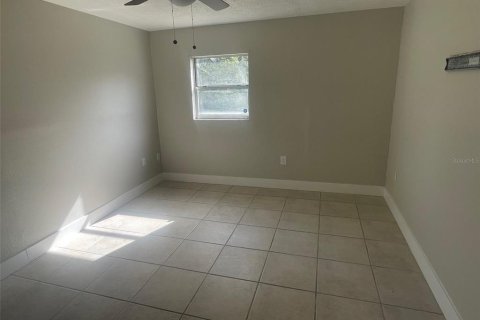 Apartamento en alquiler en New Port Richey, Florida, 2 dormitorios, 83.61 m2 № 1615756 - foto 9