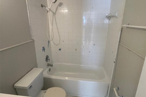 Apartamento en alquiler en New Port Richey, Florida, 2 dormitorios, 83.61 m2 № 1615756 - foto 20
