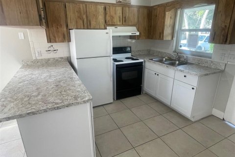 Apartamento en alquiler en New Port Richey, Florida, 2 dormitorios, 83.61 m2 № 1615756 - foto 6